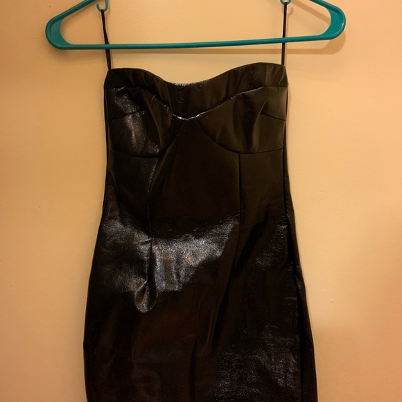 Clothes - Picture 12 of 12